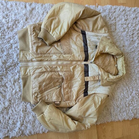 Womens Beige Quilted Jacket Vest Retro Size Medium  Vintage - Picture 8 of 11